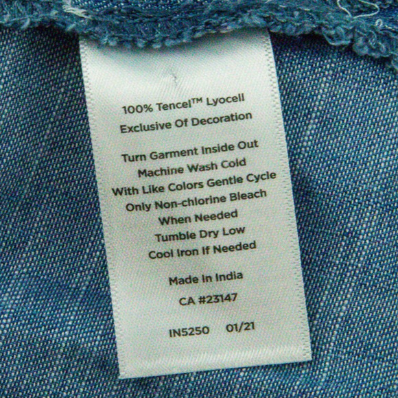 Talbots Size XL Blue Chambray Embroidered Crew Scoop Neck Long Sleeve Tencel Top - Picture 5 of 6